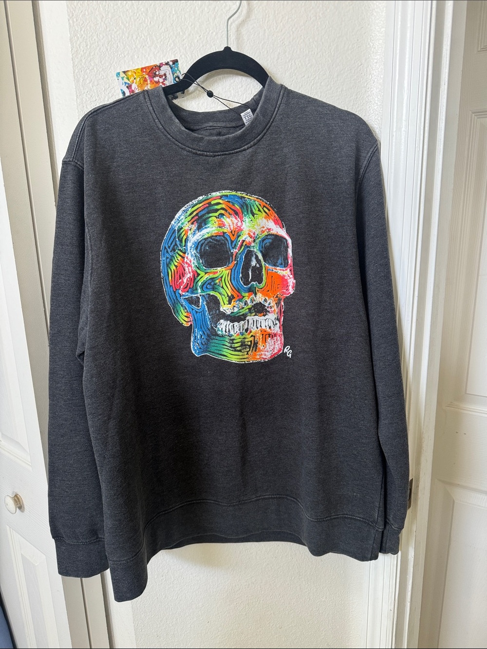 Robert Graham Charcoal Crewneck with Multicolor Painted Skull